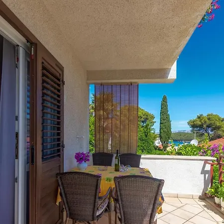 By The Sea Jelsa, Hvar - 4017 Apartment