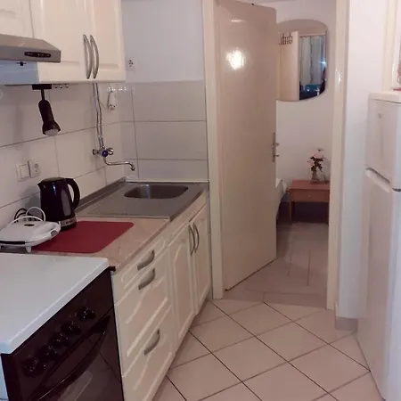 Apartment By The Sea Jelsa, Hvar - 4017